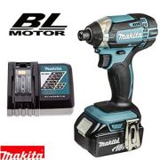 May bat vit chay pin Makita DTD153RFE (18V)