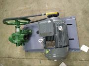Bom dau banh rang day curoa 3HP/220V