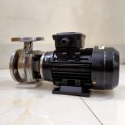 May bom hoa chat Inox 316 duc canh ho