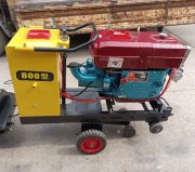 Máy cắt bê tông 300mm Diesel QG800