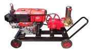 Máy xịt rửa cao áp chạy dầu diesel HL120