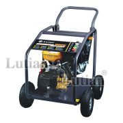 Máy phun rửa áp lực chạy dầu Lutian