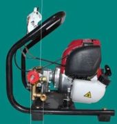 Máy phun thuốc xách tay chạy xăng GX35