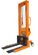 Xe nang tay dung toi điện 200kg cao 4M